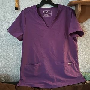 Figs ultraviolet scrub top